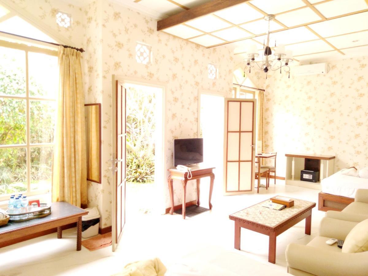 Family Hotel Gradia 1 Бату Экстерьер фото